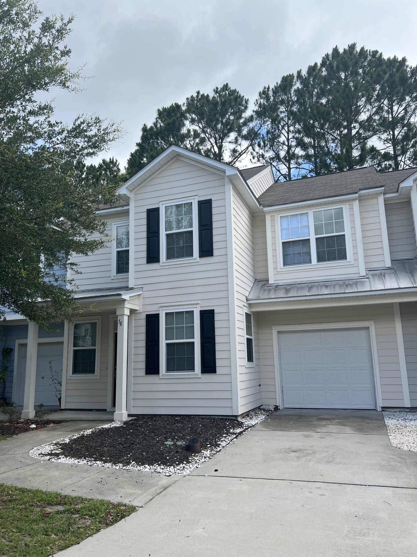 78 Plumgrass Street